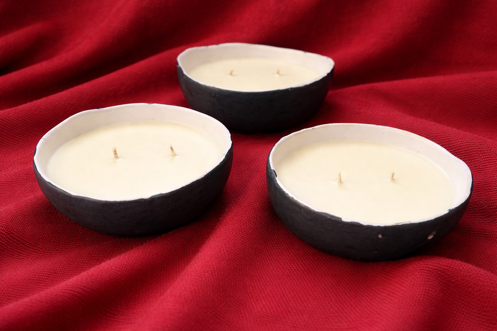 Isla Coconut -  Set of 3 hand-poured artisanal vessels